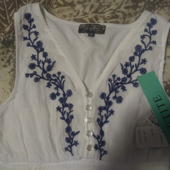 Dress - Picture 3 of 4